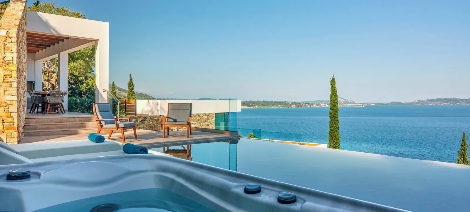Hero image luxury villa